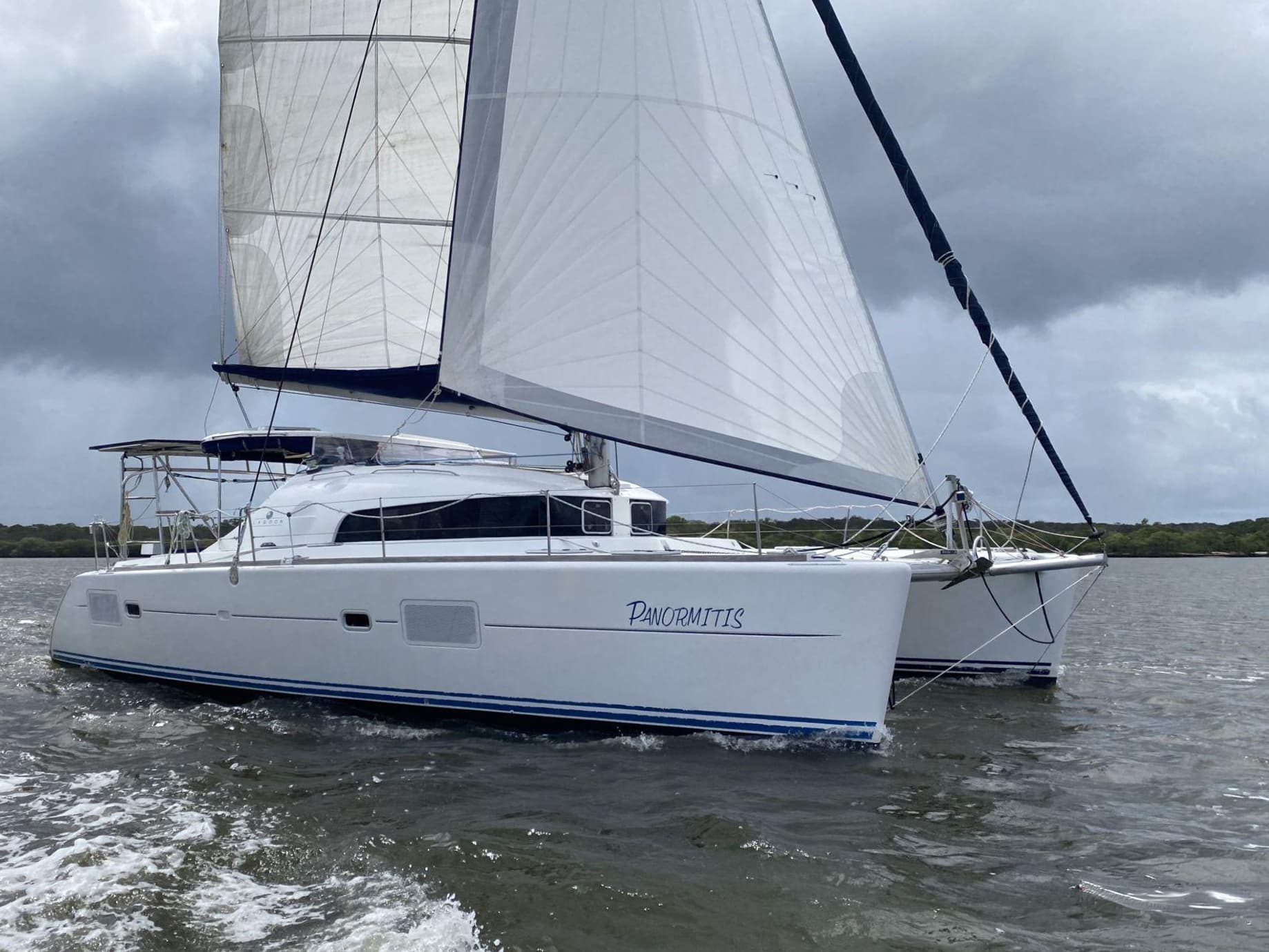 2006 Lagoon 410 for sale in Gold Coast, QLD - photo 2