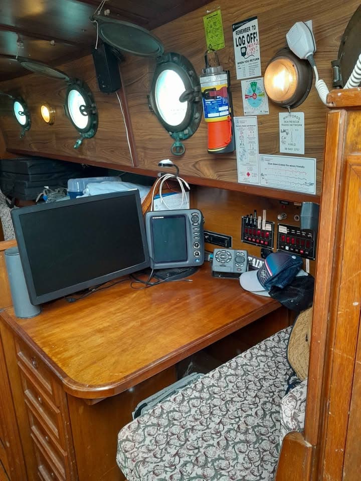 1983 Westsail 33 for sale in Perth, WA - photo 5
