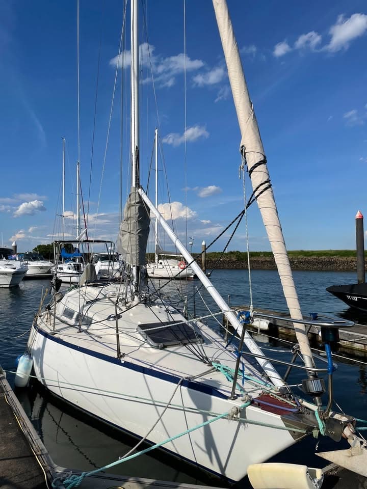 1983 Savage Defiance 30 for sale in Newhaven, VIC - photo 3