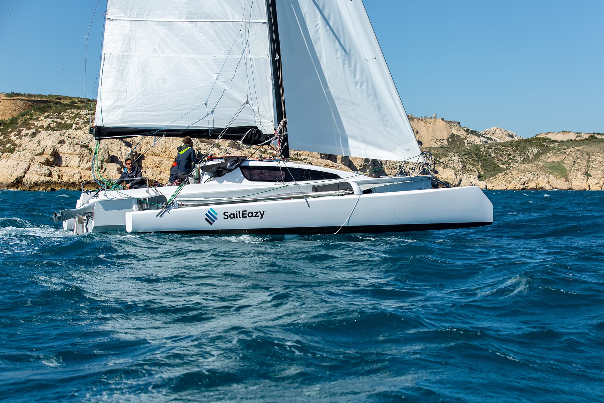 Tricat 30 trimaran