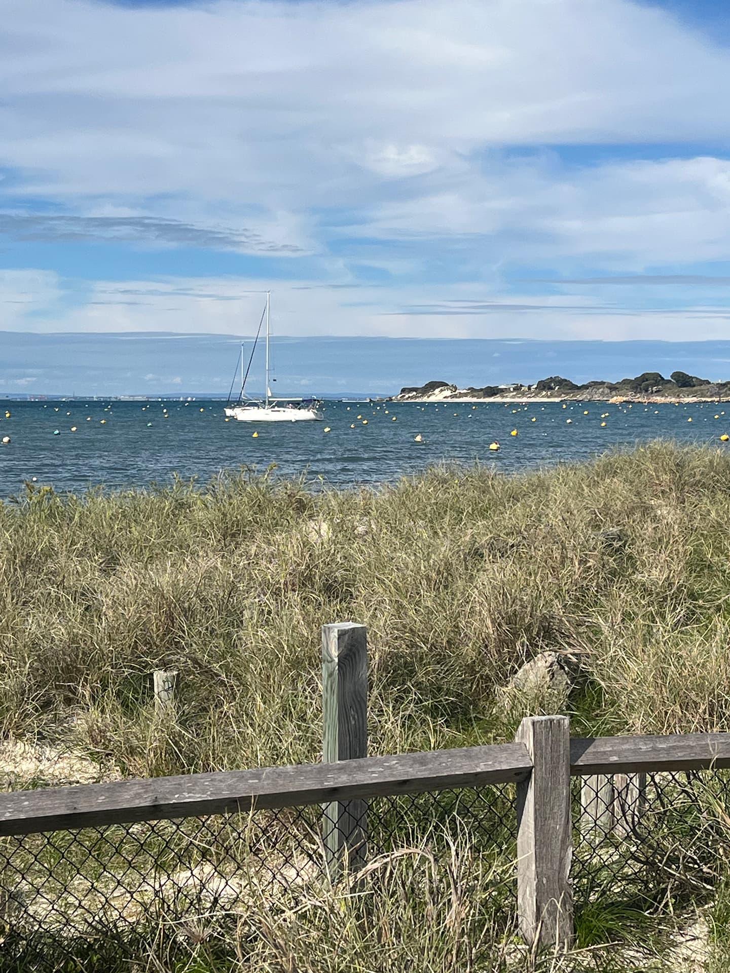 Thomson Bay, Rottnest Island cruising guide